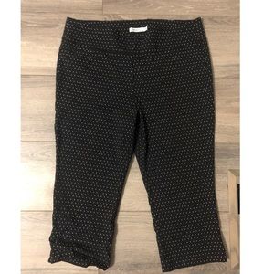 Black XL capris
